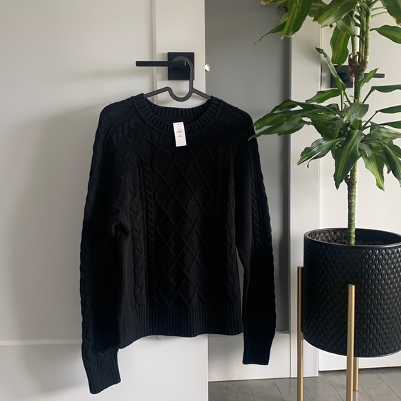 Black GAP sweater - Picture 1 of 2